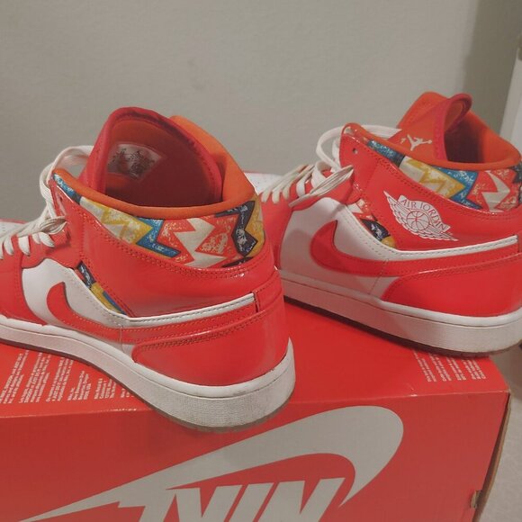 Size 11 - Air Jordan 1 SE Mid Barcelona Sweater, Perfect For Christmas Lovers - Picture 9 of 11